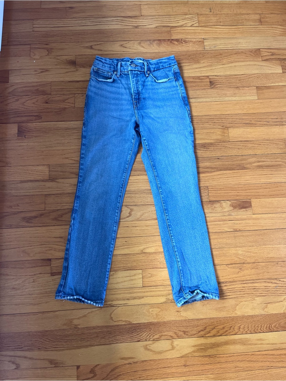 Good American Classic Straight-Leg Blue Jeans